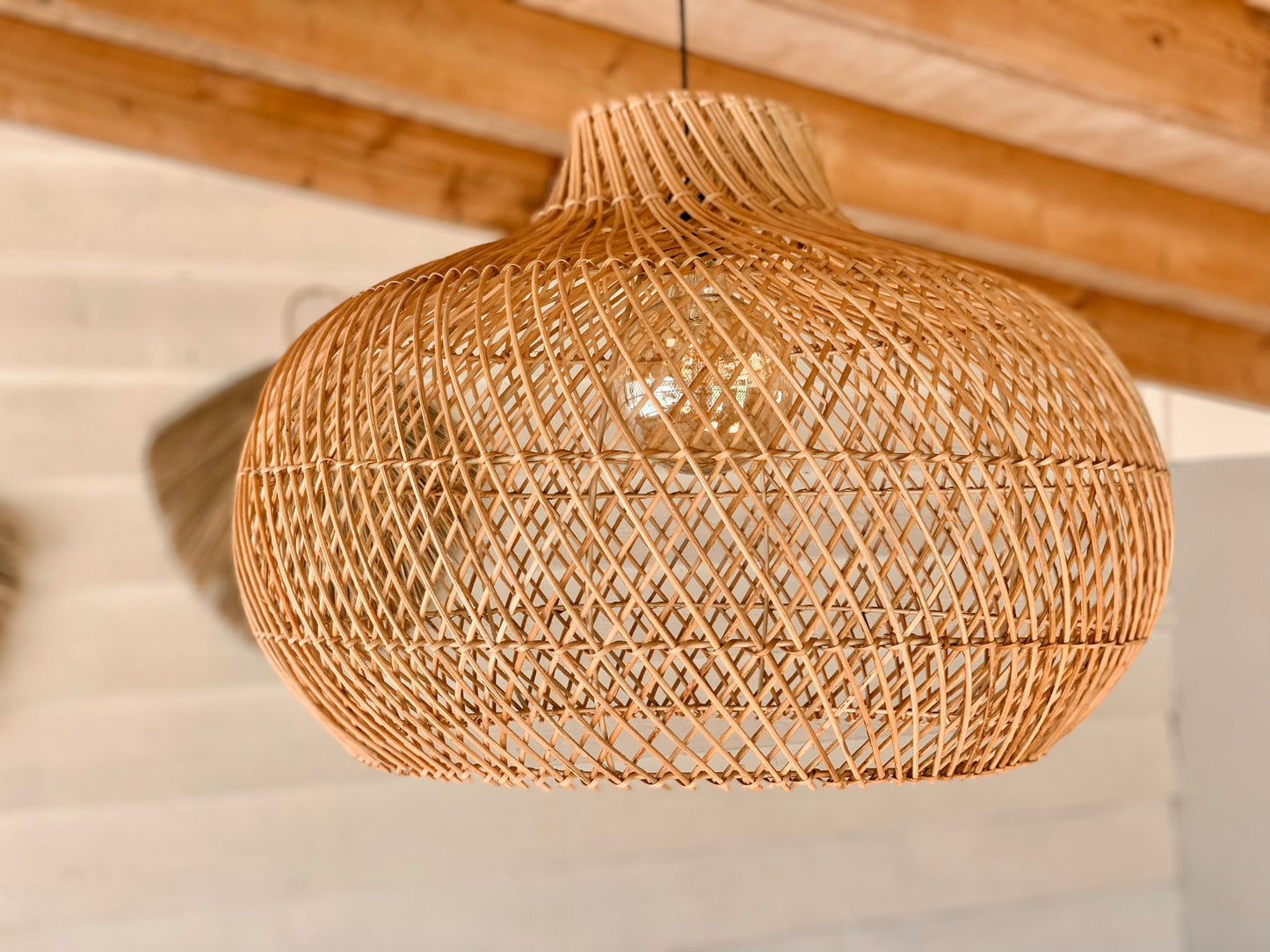 Rotan Lamp Wave